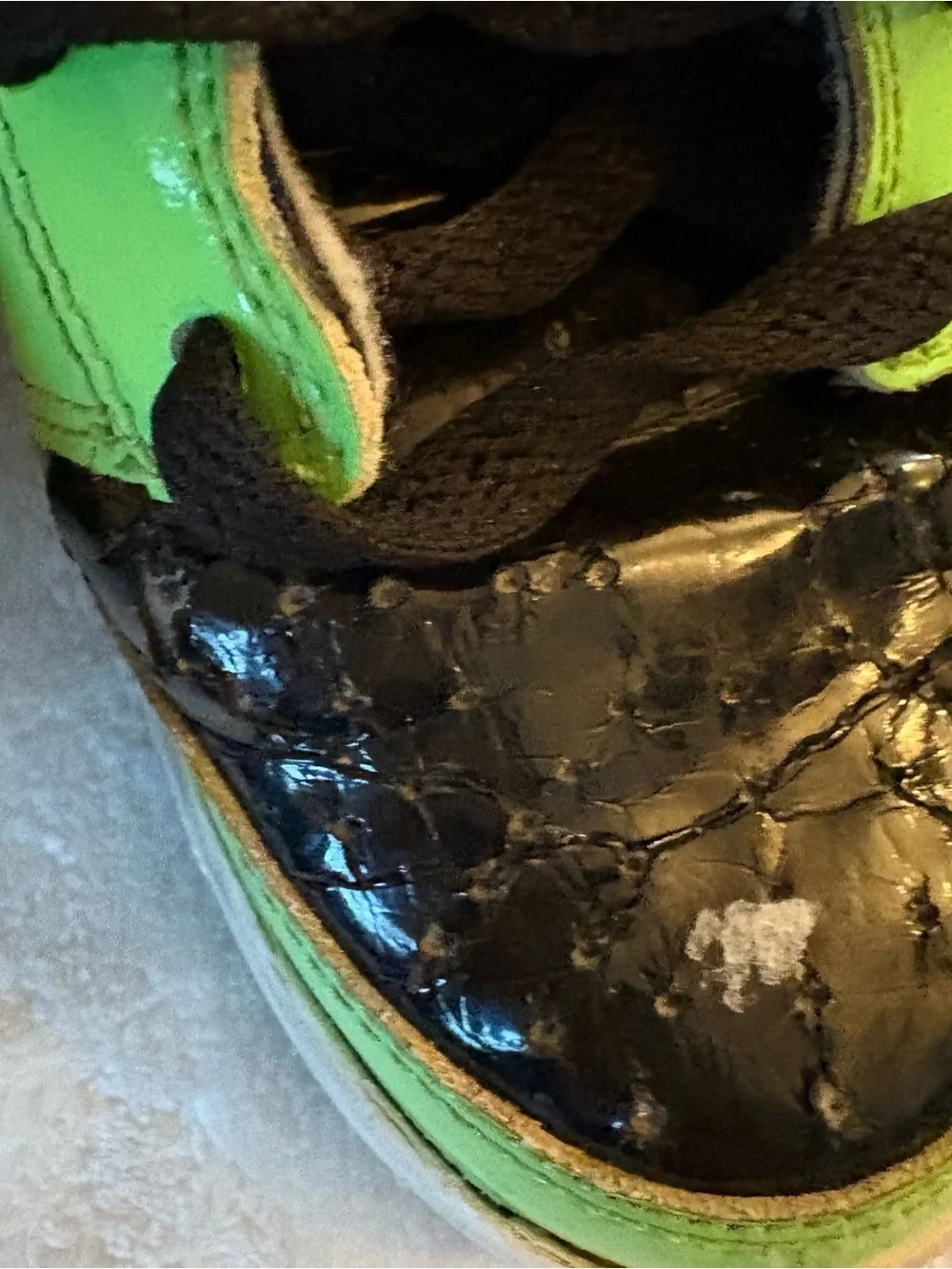 Nike Dunk High Halloween Tombstone